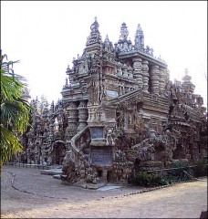 LE PALAIS IDEAL DU FACTEUR CHEVAL.JPG
